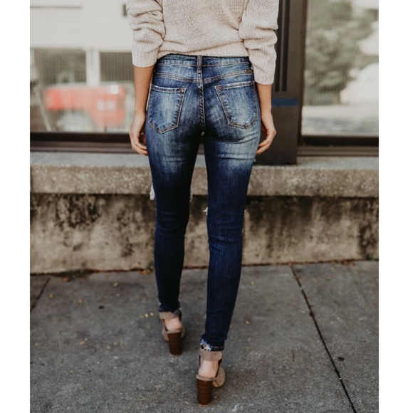 NWT Dark Rinse Ripped Skinny Stretch Jeans - Picture 4 of 7